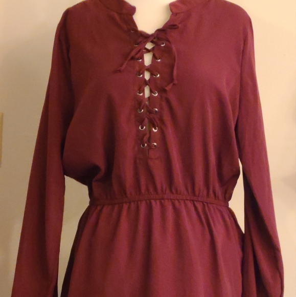 Rue21 Dresses & Skirts - NWT Rue 21 burgundy size L dress